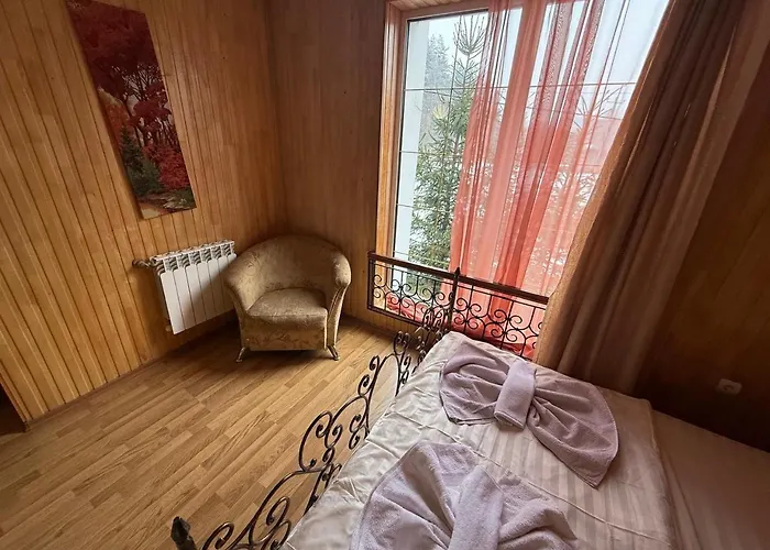 Hotel Palas Tatariv Alojamento de Acomodação e Pequeno-almoço