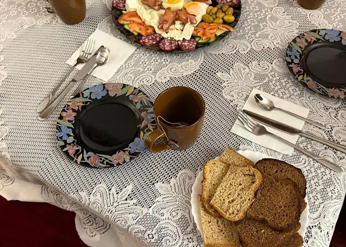 Hotel Palas Tatariv Alojamento de Acomodação e Pequeno-almoço *